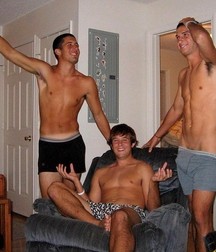 Bromance 2 5e1679729fa1a.jpg