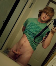 Boys with Phones 30 5e167bbaa1f5d.jpg