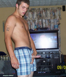 Boys with Phones 31 5e192a9bae056.jpg