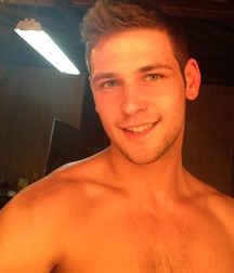 Boys with Phones 33 5e1fb971a3d0b.jpg