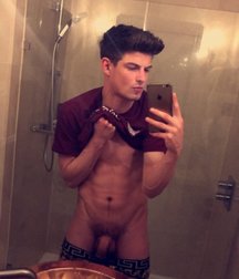 Boys with Phones 36 5e2e0772e4e92.jpg