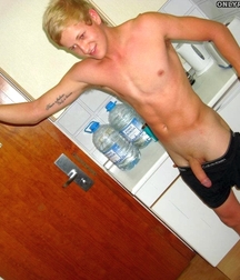 Boys with Phones 37  5e337424daef2.jpg