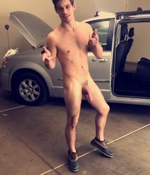 Boys with Phones 39 5e3cba43eaedb.jpg
