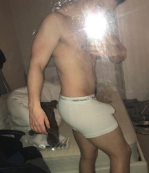 Boys with Phones 39 5e3cba4f8b9f2.jpg