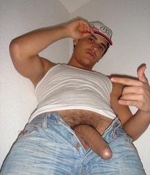 Rude and Tattooed 24 5e3f4e8925c8e.jpg