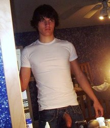 Boys with Phones 40 5e3f530960d5d.jpg