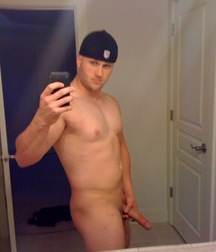 Boys with Phones 40 5e3f531aa3130.jpg