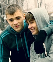 Bromance 6  5e45f1d767998.jpg