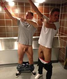 Bromance 6  5e45f20e0e925.jpg