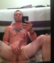 Boys with Phones 42 5e48a0b3b9e6c.jpg