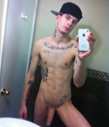 Boys with Phones 44 5e546542986dd.jpg