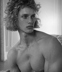 Luscious Locks 22 5e59abedb657e.jpg