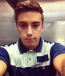 Boys with Phones 47 5e6439c2f40f0.jpg
