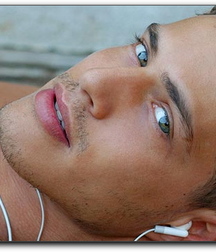 Ale Marchi - Brazilian model 5e658ad2a2913.jpg