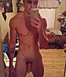 Boys with Phones 50 5e71619476f9d.jpg