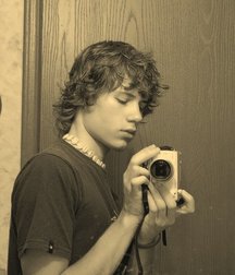 The Boy Next Door 4 5e76af8dde3dd.jpg