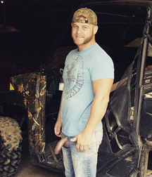 A Little Bit Country 40 5e794b7664ccf.jpg