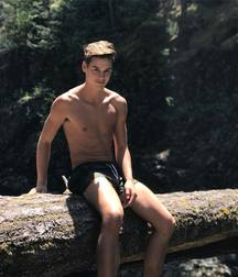 The Beauty of Men 27 5e7bef34e82a6.jpg