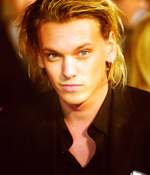 Luscious Locks 24 5e7e840e32337.jpg