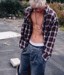He was a Skater Boy 2 5e87eda0f314c.jpg