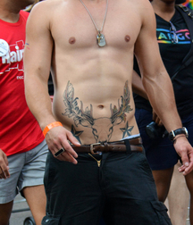 The Boy Next Door 8 5e8bab73457bf.jpg