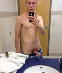 Boys with Phones 57 5e94e3df51a88.jpg
