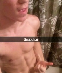 Boyswith Phones 59 5e9f90070f259.jpg