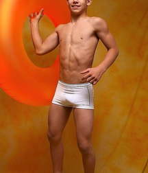 Twinks and Twunks 3 5ea6155dae3d5.jpg