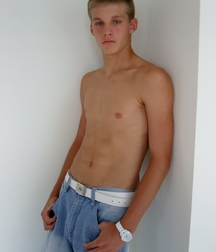 Twinks and Twunks 3 5ea6156b1c327.jpg
