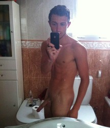 Boys with Phones 62 5eae148dcf8ab.jpg