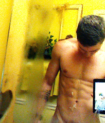 Boys with Phones 62 5eae14cb5232d.jpg