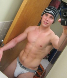The Boy Next Door 15 5eb33f528bff8.jpg