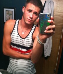 The Boy Next Door 16 5eb7345967c70.jpg
