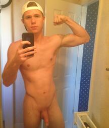 Boys with Phones 64 5eb9d95114f54.jpg