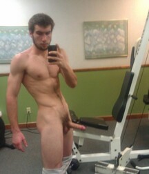 Boys with Phones 64 5eb9d99b2616a.jpg
