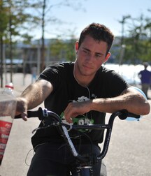 He Was a Skater Boy 5 5ebb30128e4c7.jpg