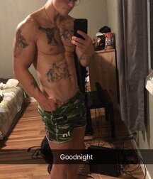 Rude and Tattooed 40 5ec3182f02e8f.jpg