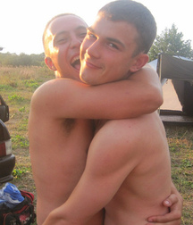 Bromance 7 5ec45f202863c.jpg