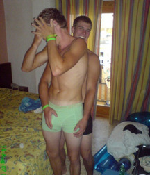 Bromance 7 5ec45f59bf545.jpg