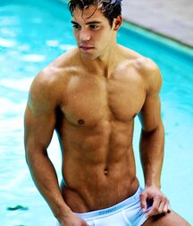 The Beauty of Men 40 5ec4609f1b90f.jpg