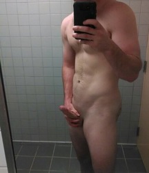Boys with Phones 67 5ecda6d6cbb9a.jpg