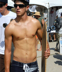 He Was a Skater Boy 6 5ed2de9654ba5.jpg