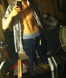 Boys with Phones 68 5ed44fb092fd6.jpg