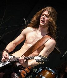 Luscious Locks 31 5edc2fb4480d4.jpg