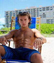 Luscious Locks 31 5edc31ffb4807.jpg