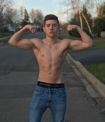 Fitness Twunk Isaac 2 5edd6ef8243aa.jpg