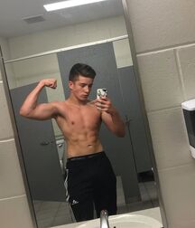 Fitness Twunk Isaac 2 5edd6f1e9e935.jpg