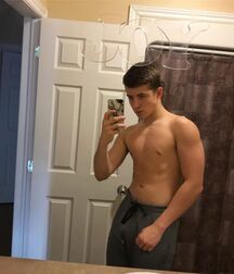 Fitness Twunk Isaac 5edd6f3cad4c5.jpg