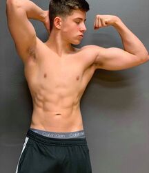 Fitness Twunk Isaac