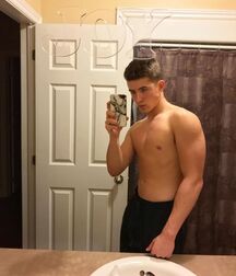 Fitness Twunk Isaac 5edd6f430565c.jpg